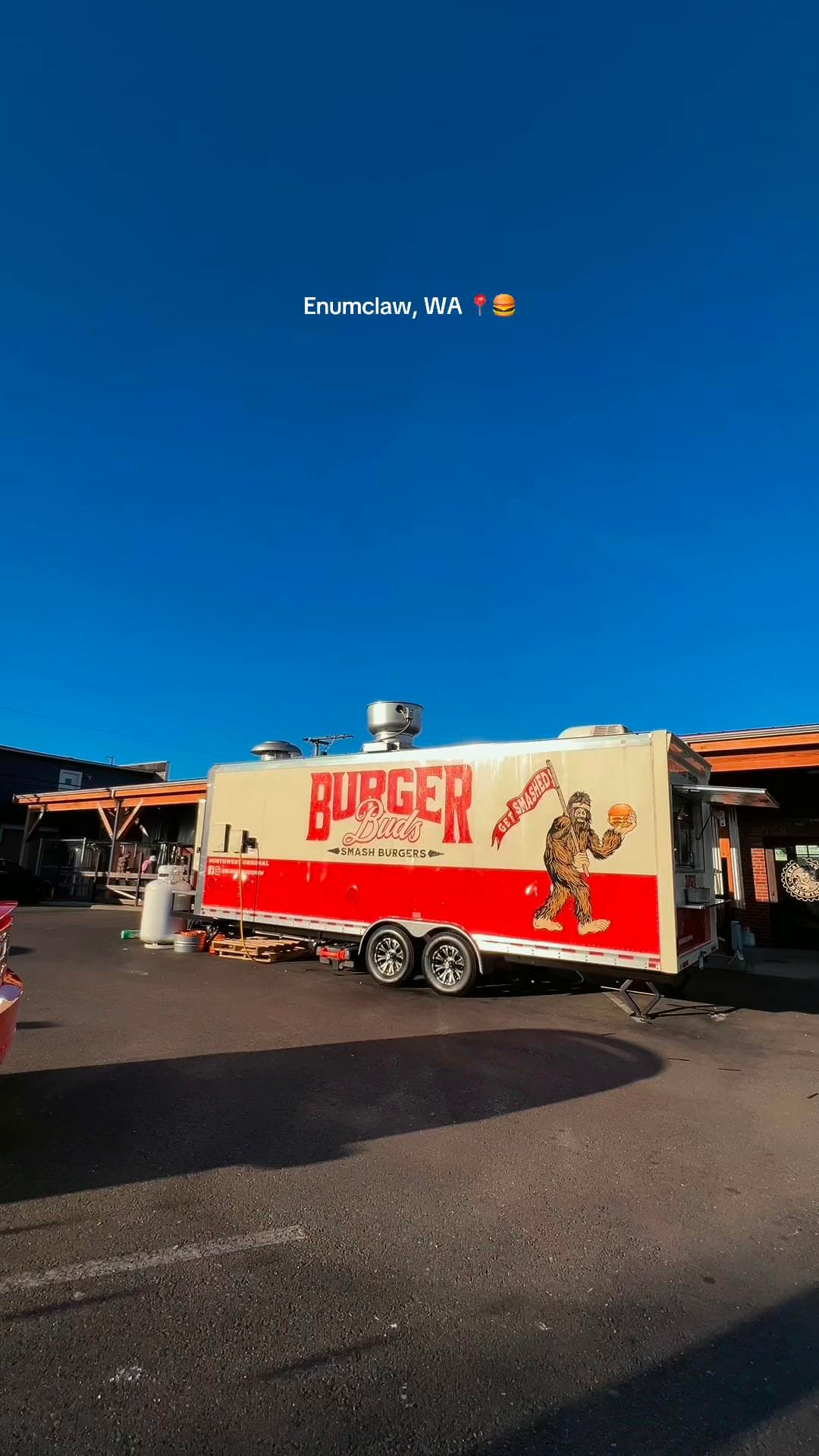 A Local Food Truck Burger Is Winning Fans in Enumclaw and Buckley
